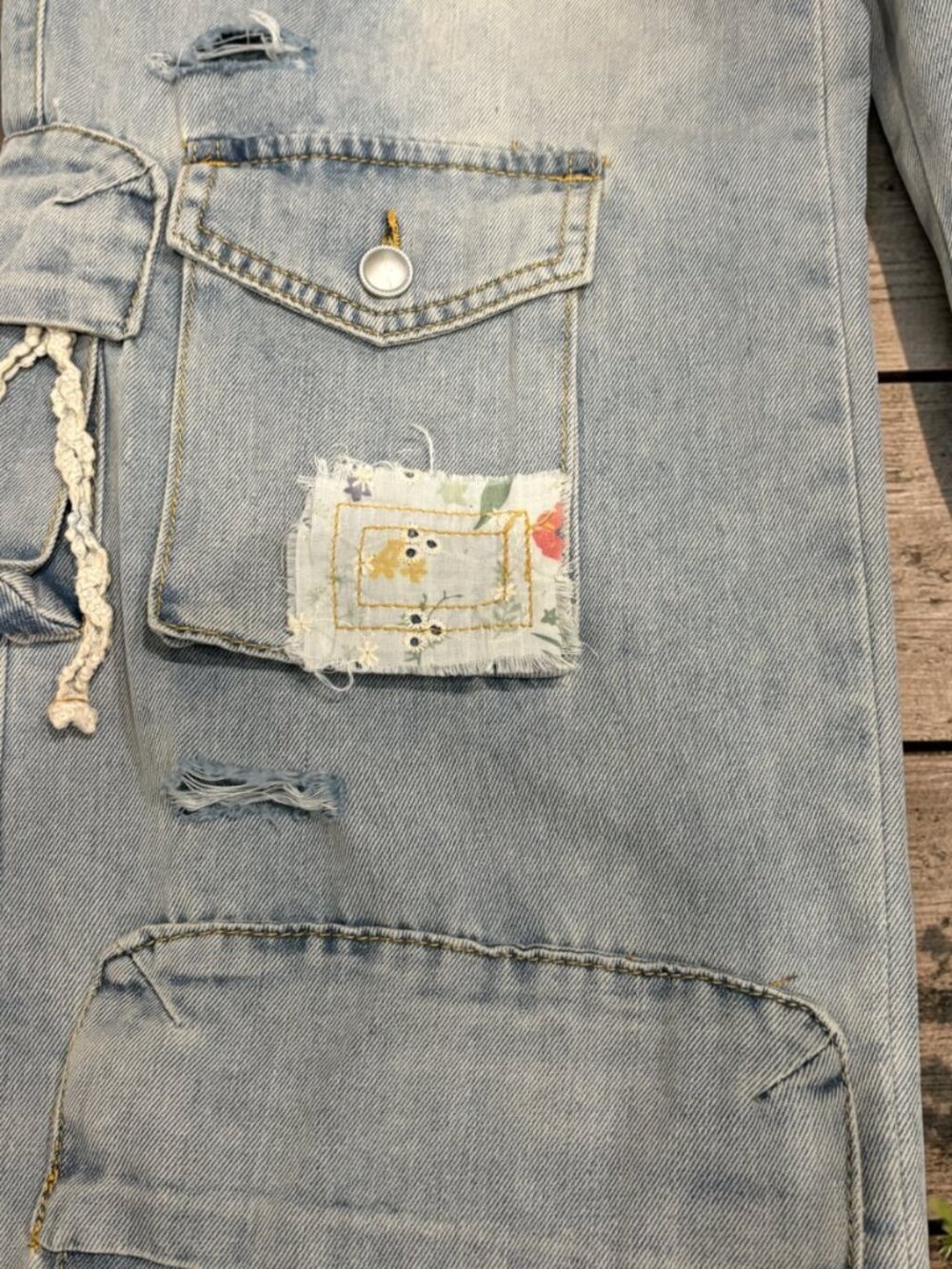 POL Denim Flowered Patchwork Jeans - Picture 6 of 6